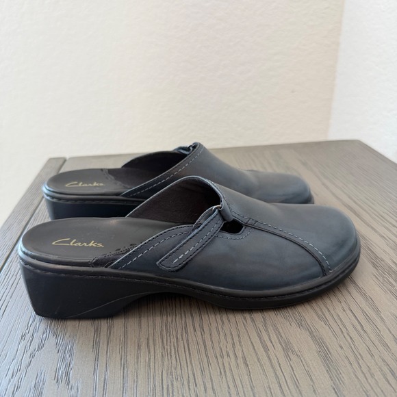 Clarks Shoes - Clarks Womens Navy Blue Leather Slip On Mules Clogs Shoes Size 7M